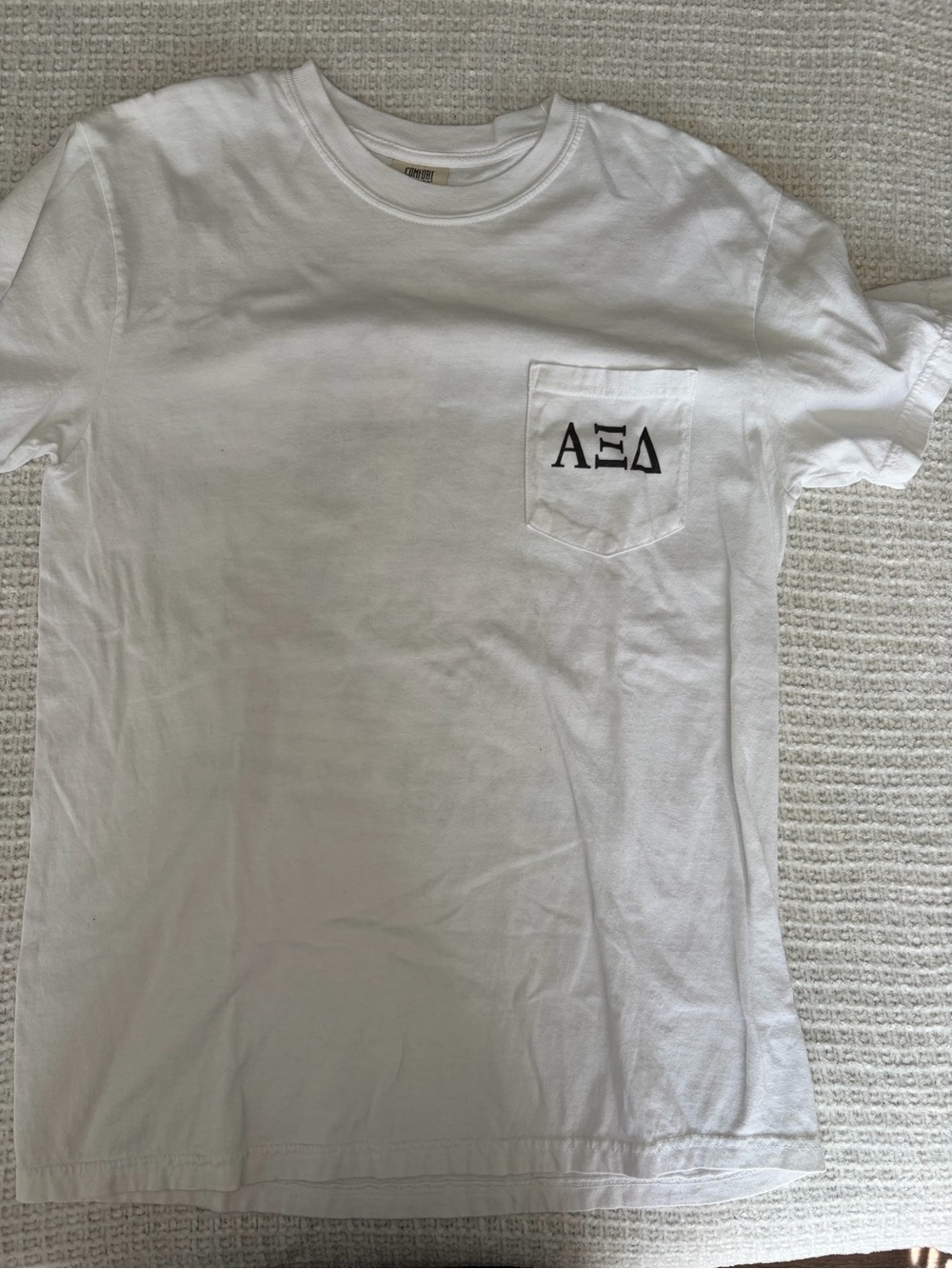 Comfort Colors White Short Sleeve Alpha Xi Delta Pocket Tee NWOT